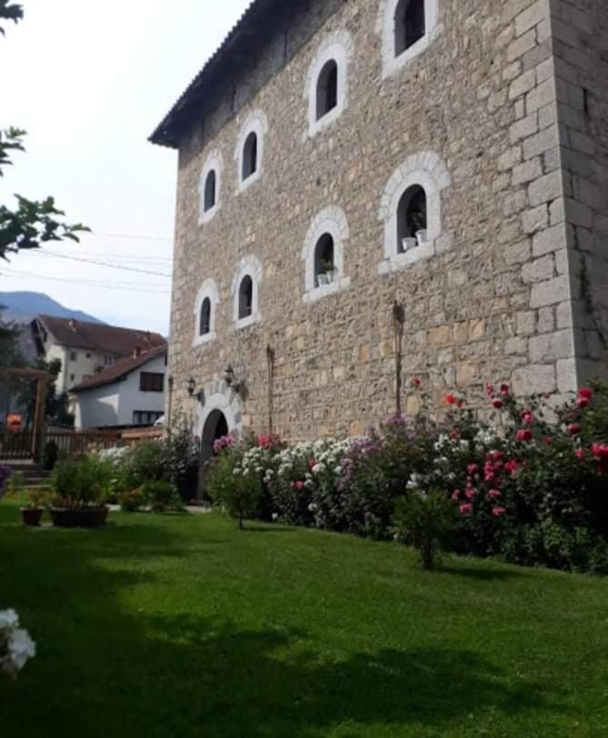 فندق بلاففي  Stone Tower المظهر الخارجي الصورة
